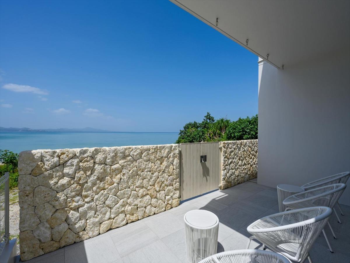 Onna Resort ناغُ المظهر الخارجي الصورة