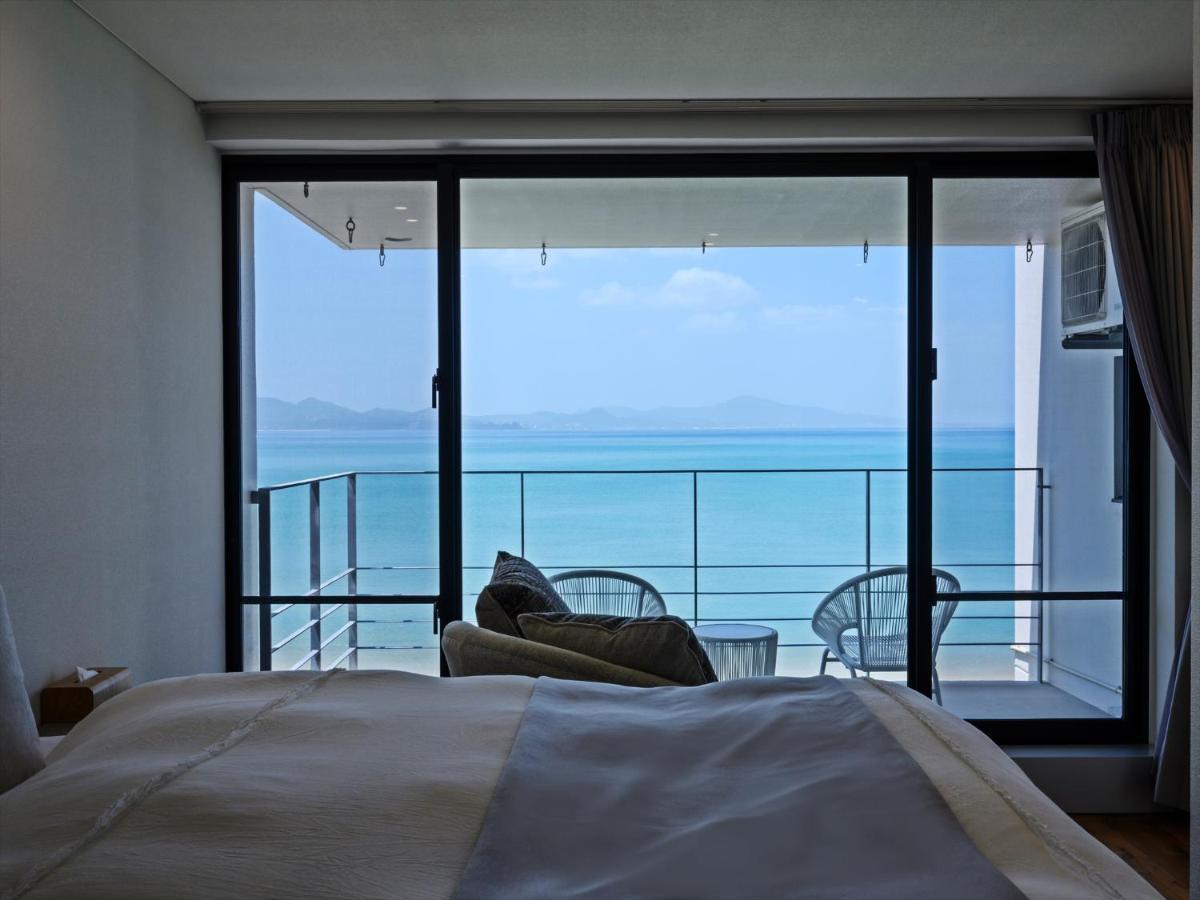 Onna Resort ناغُ المظهر الخارجي الصورة