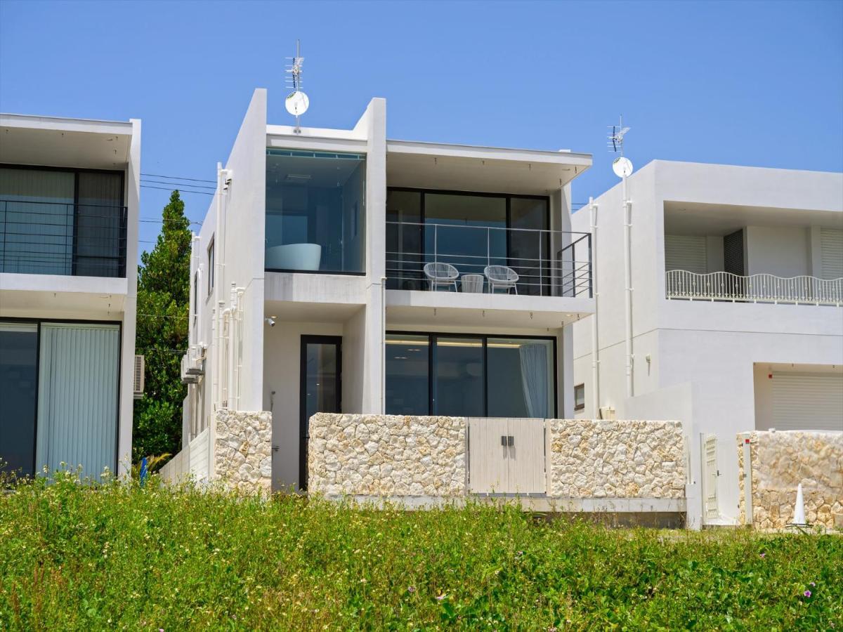 Onna Resort ناغُ المظهر الخارجي الصورة