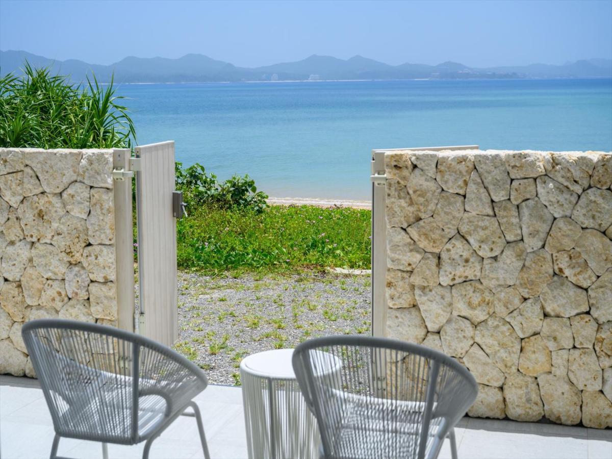 Onna Resort ناغُ المظهر الخارجي الصورة
